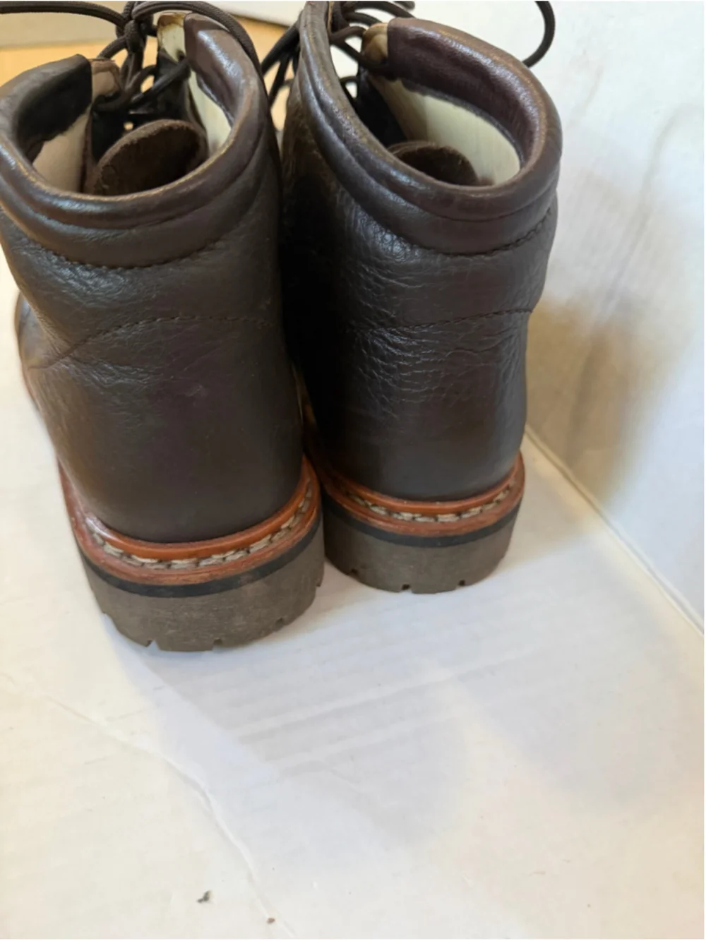 Schnee’s Made in Italy Dark Brown Leather Chukka Boots Vibram Lug Sole Men’s